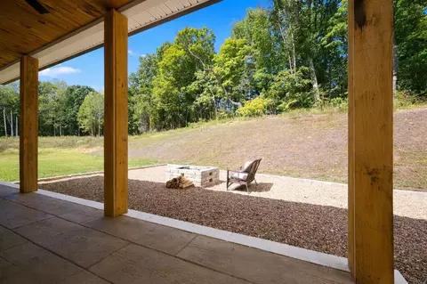 Exterior - 112 Berry Rd, Dickson, TN 37055 photo 10 of 12