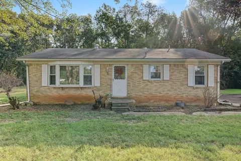 128 School House Rd, Gracey, KY 42232