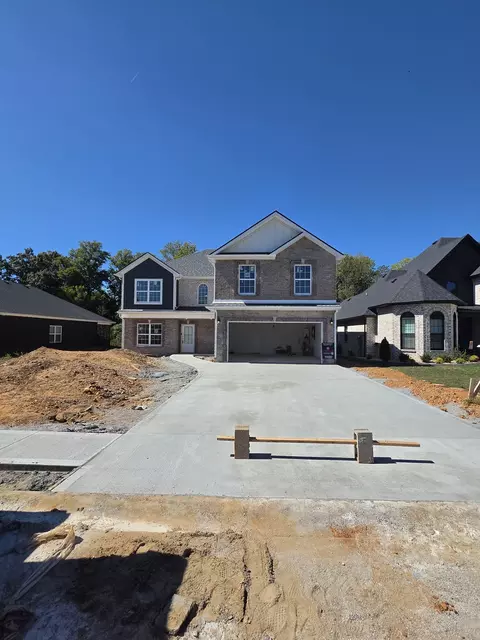1326 English Oak Dr, Clarksville, TN 37043