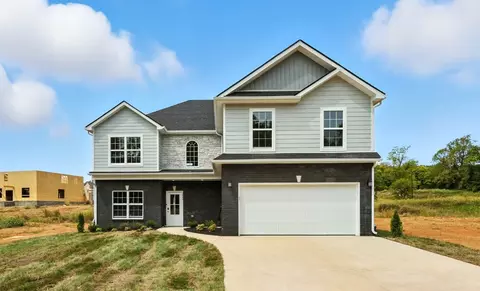 1326 English Oak Dr, Clarksville, TN 37043
