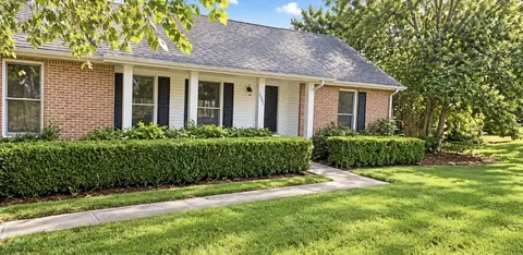 1201 Verkler Dr, Clarksville, TN 37042