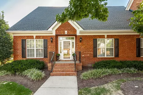 18 Wyndermere, Hendersonville, TN 37075