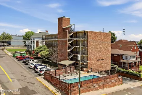 510 14th St #305, Knoxville, TN 37916