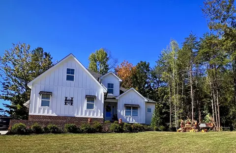 132 Opal Trl NW, Cleveland, TN 37312