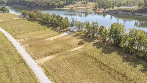 1224 Waterway Dr, Bath Springs, TN 38311