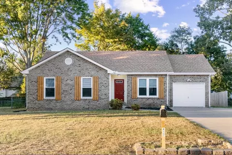 417 Cyprus Ct, Clarksville, TN 37040