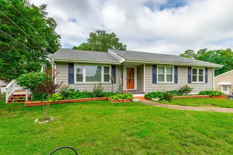 3830 Pin Oak Ter, Chattanooga, TN 37411