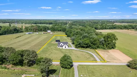 796 Deberry Rd, Morrison, TN 37357