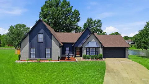 6830 Clearwater Cv, Memphis, TN 38141