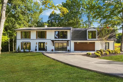1510 E Piney Rd, Dickson, TN 37055