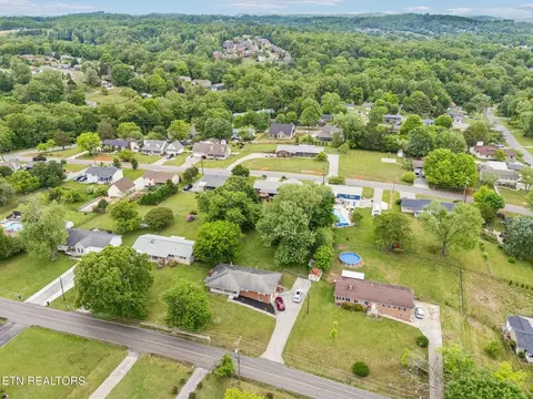 8012 Sharp Rd, Powell, TN 37849 photo 21