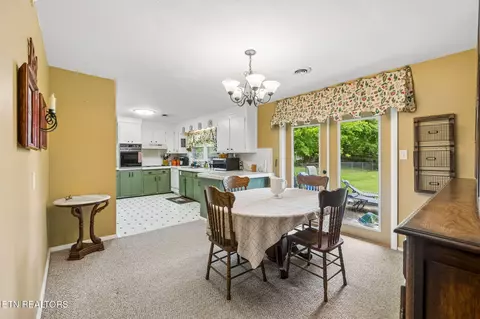 8012 Sharp Rd, Powell, TN 37849 photo 5