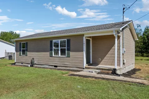 181 S C St, Hillsboro, TN 37342