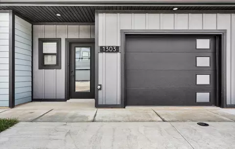 1306 Jonathan Wade Cir, Clarksville, TN 37043