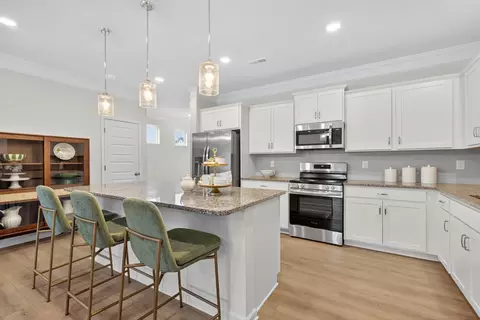 409 Kingsbury Dr, Gallatin, TN 37066