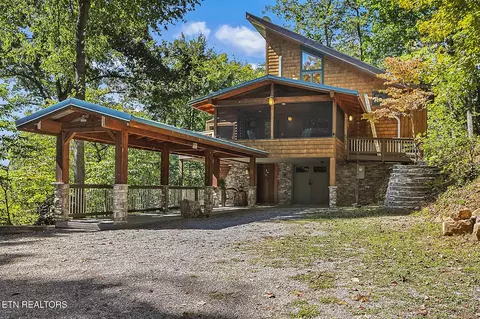 3502 Lillie Blvd, Sevierville, TN 37876