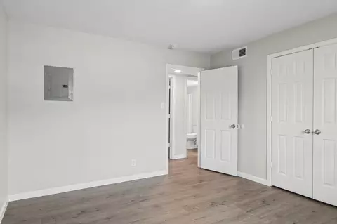 Bedroom - 809 Old Hickory Blvd, Jackson, TN 38305 photo 3 of 6