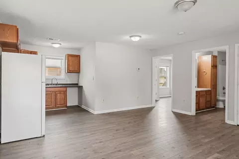 Living - 809 Old Hickory Blvd, Jackson, TN 38305 photo 5 of 8