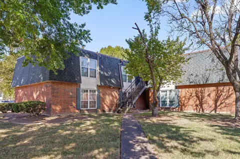 900 Mountain Creek Rd #300, Chattanooga, TN 37405