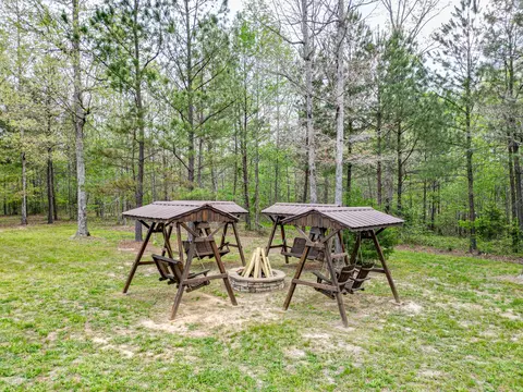 Exterior - 920 Mason Bates Bend Rd, Centerville, TN 37033 photo 11 of 24
