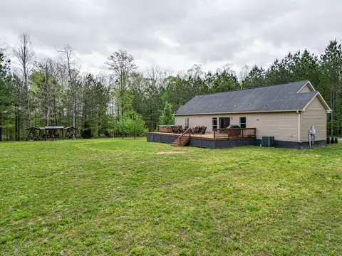 Exterior - 920 Mason Bates Bend Rd, Centerville, TN 37033 photo 9 of 24