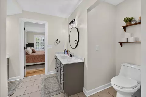 Bath - 8369 Bethlehem Rd, Springfield, TN 37172 photo 4 of 6