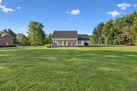 Exterior - 8369 Bethlehem Rd, Springfield, TN 37172 photo 4 of 12