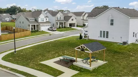 View/Area - 821 Els Ct, Spring Hill, TN 37174 photo 2 of 2