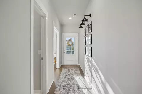 Entry Way - 821 Els Ct, Spring Hill, TN 37174 photo 3 of 9