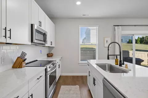 Kitchen - 821 Els Ct, Spring Hill, TN 37174 photo 3 of 3