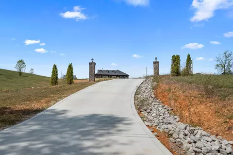 Other - 986 E Pin Hook Rd, Sparta, TN 38583 photo 1 of 15