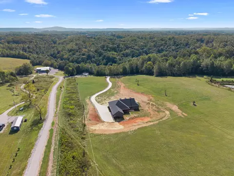 View/Area - 986 E Pin Hook Rd, Sparta, TN 38583 photo 13 of 16
