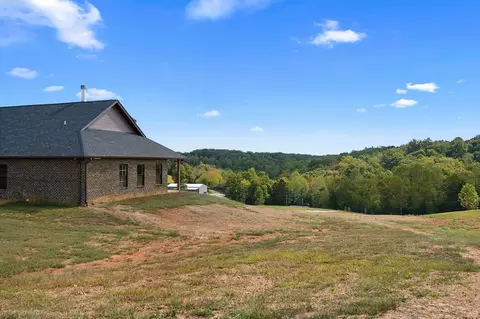 Exterior - 986 E Pin Hook Rd, Sparta, TN 38583 photo 19 of 24