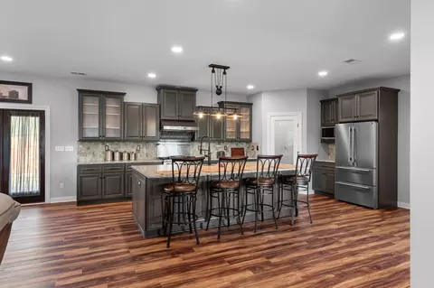 Kitchen - 986 E Pin Hook Rd, Sparta, TN 38583 photo 2 of 7