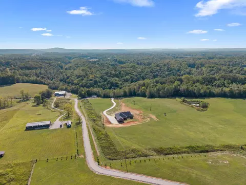 View/Area - 986 E Pin Hook Rd, Sparta, TN 38583 photo 14 of 16