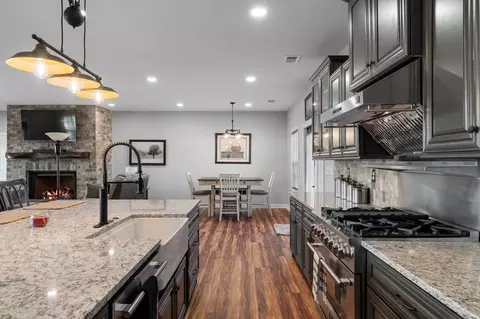 Kitchen - 986 E Pin Hook Rd, Sparta, TN 38583 photo 5 of 7