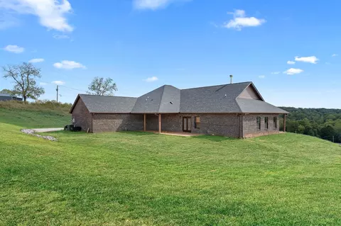 Exterior - 986 E Pin Hook Rd, Sparta, TN 38583 photo 16 of 24