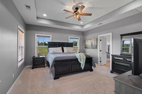 Bedroom - 986 E Pin Hook Rd, Sparta, TN 38583 photo 1 of 7