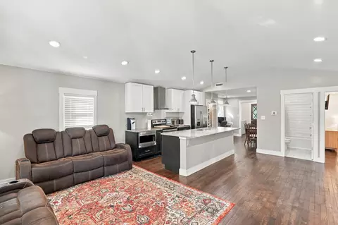 905 S Russell St, Portland, TN 37148