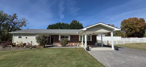 508 S Asbury Dr, Pigeon Forge, TN 37863