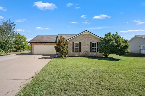 3669 Gracelawn Dr, Clarksville, TN 37040