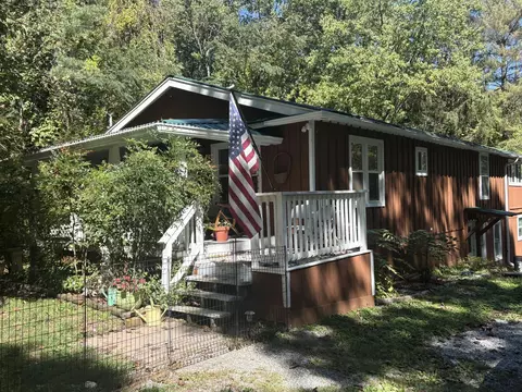 5000 Sawyer Rd, Signal Mountain, TN 37377