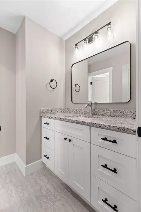 Bath - 123 Cherokee Ridge Dr, Ocoee, TN 37361 photo 4 of 5