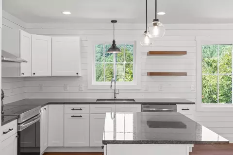 Kitchen - 123 Cherokee Ridge Dr, Ocoee, TN 37361 photo 1 of 4