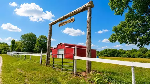 2224 Gap Rd, Altamont, TN 37301