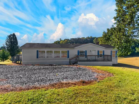 560 Meadowview Rd, Mosheim, TN 37818