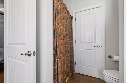 Bath - 2813 Wright Haven Ct, Murfreesboro, TN 37130 photo 3 of 6