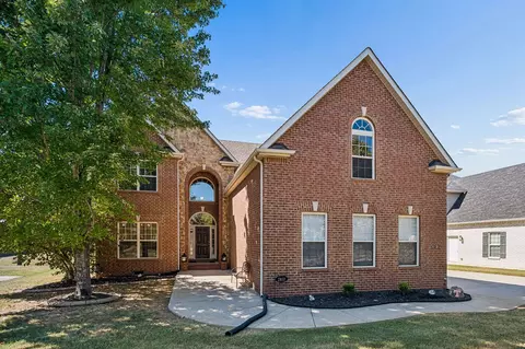Exterior - 2813 Wright Haven Ct, Murfreesboro, TN 37130 photo 2 of 10