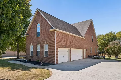 Exterior - 2813 Wright Haven Ct, Murfreesboro, TN 37130 photo 3 of 10