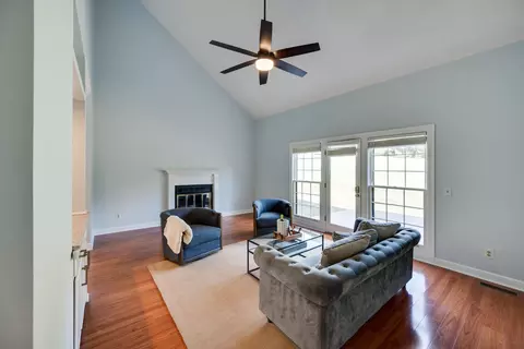 Living - 162 Deercrest Cir, Franklin, TN 37069 photo 1 of 4